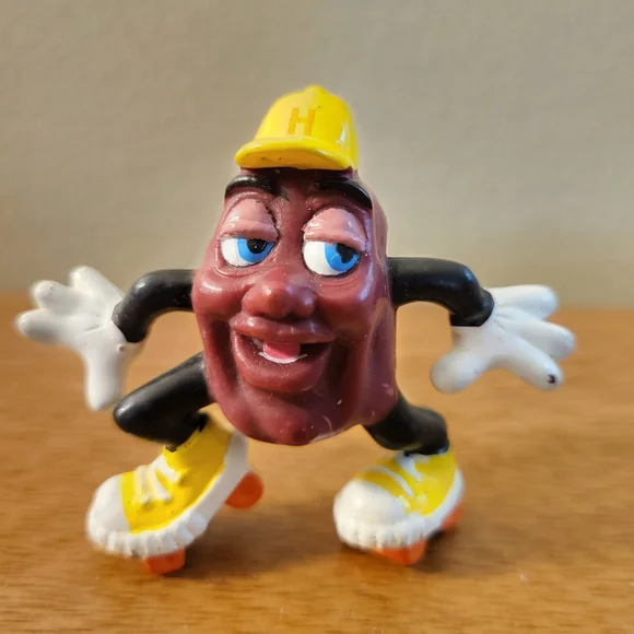 Vintage California Raisins Collectible Figurine Set Of 8 - Picture 6 of 7